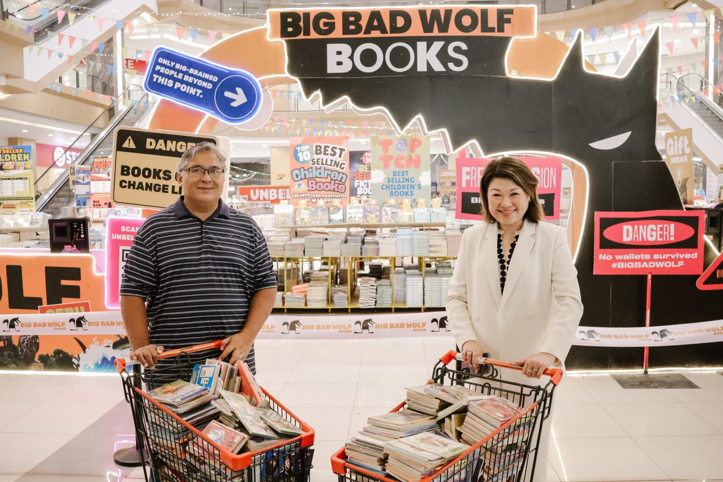 Book Turnover with Toby Florendo, Head of Gawad Kalinga, Cebu, and Jacqueline Ng, Co-founder of Big Bad Wolf Books(1)